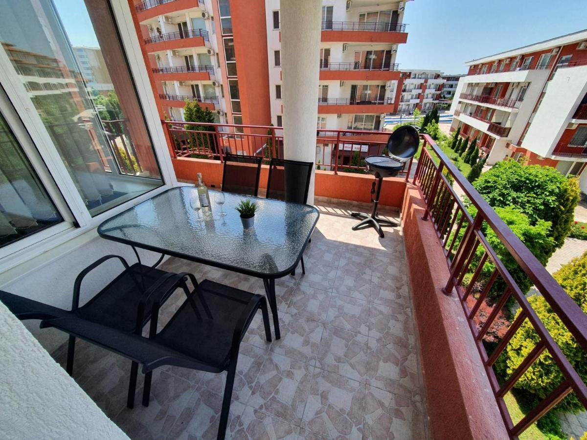 Apartmán TTT Burgas Exterior foto